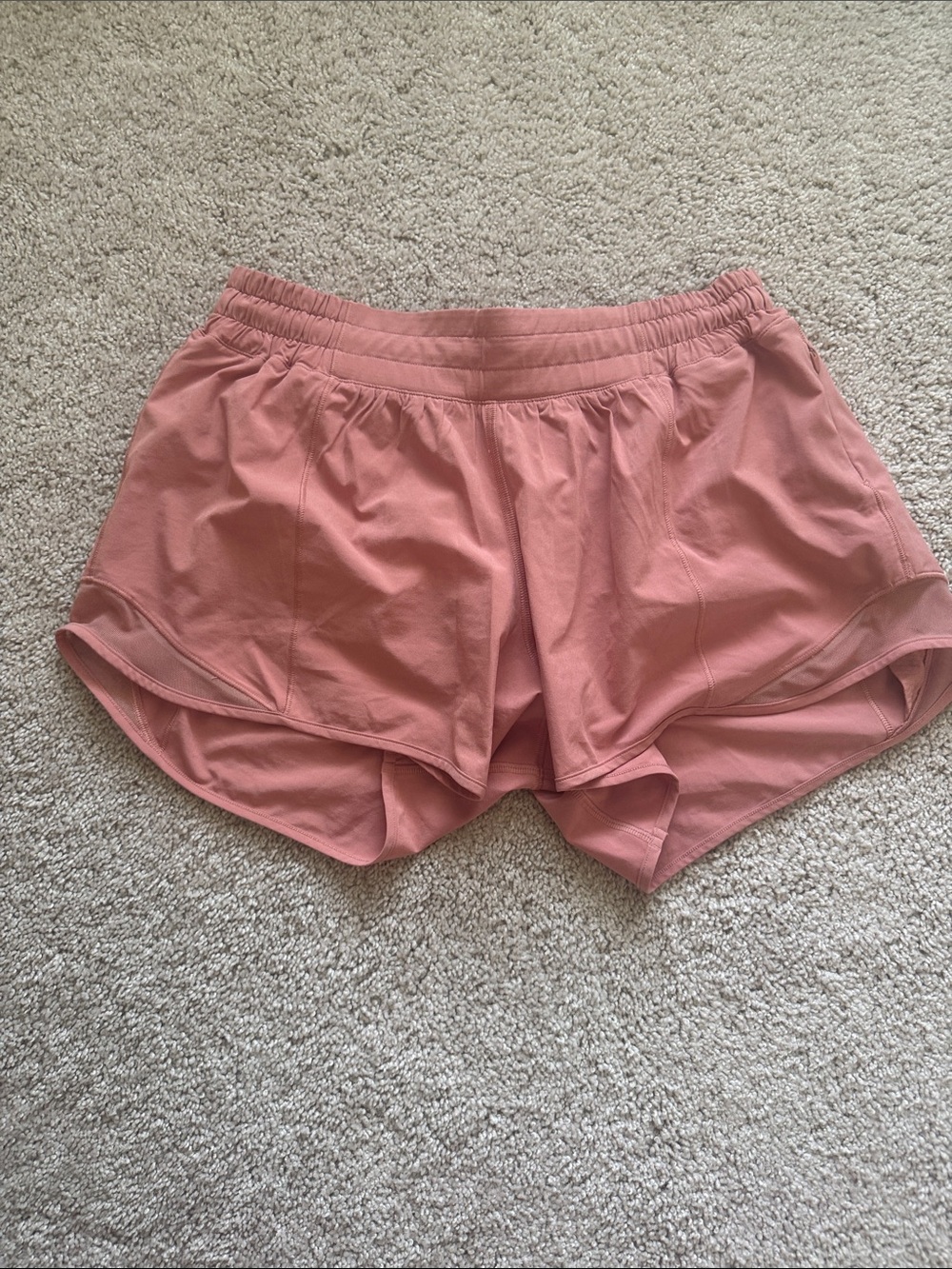 lululemon athletica hotty hot Shorts